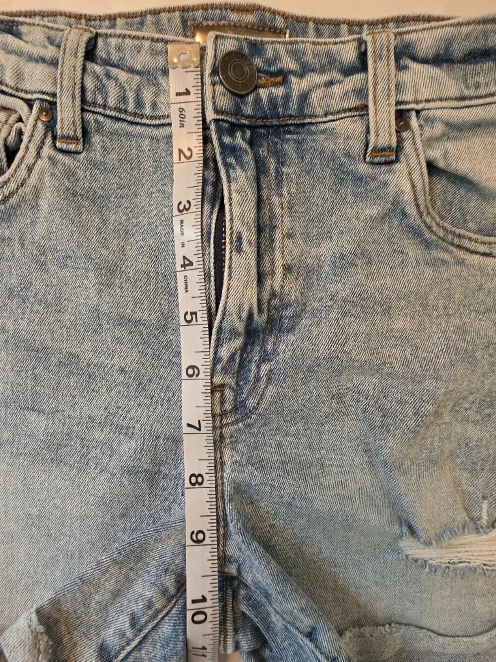 Kut From The Cloth Jane Washed Denim High Rise Women's Long Shorts, Size 2